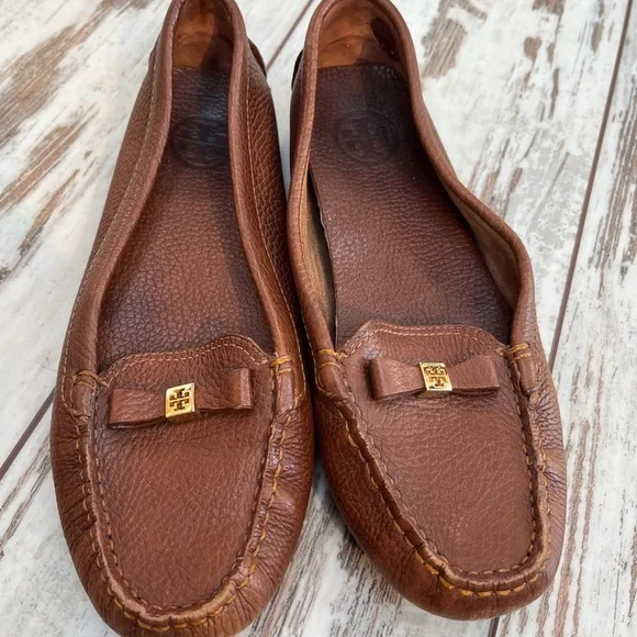 Tory Burch Ludlow Brown Pebbled Leather Driving Loafers - Size 8.5 - Picture 9 of 16